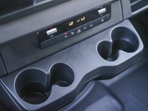 New 2024 Mercedes-Benz eSprinter 170 Cargo image 23