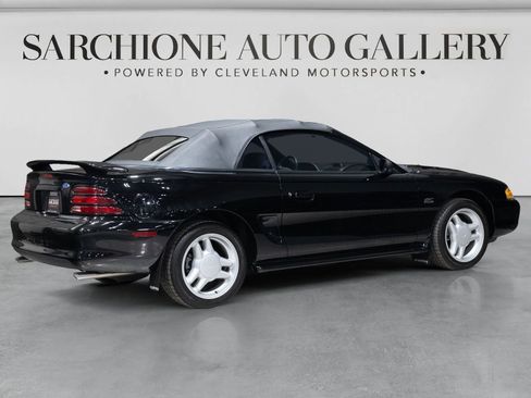 Used 1995 Ford Mustang GT RWD image 3
