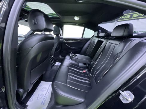 Used 2018 BMW 530i xDrive image 28