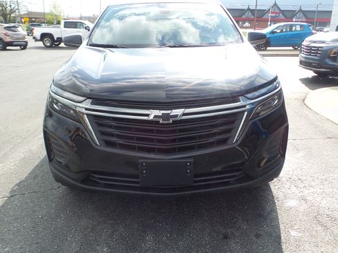 Used 2024 Chevrolet Equinox LS w/ LS Convenience Package image 3