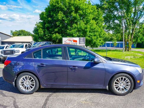 Used 2013 Chevrolet Cruze Eco FWD image 2