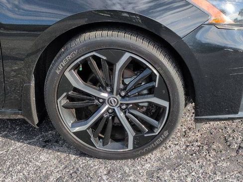 Certified 2023 Nissan Altima 2.5 SR w/ SR Premium Package FWD image 11