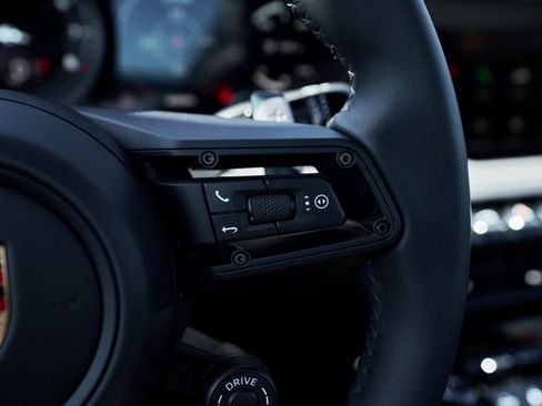 Used 2024 Porsche 911 Carrera 4S w/ Premium Package image 50