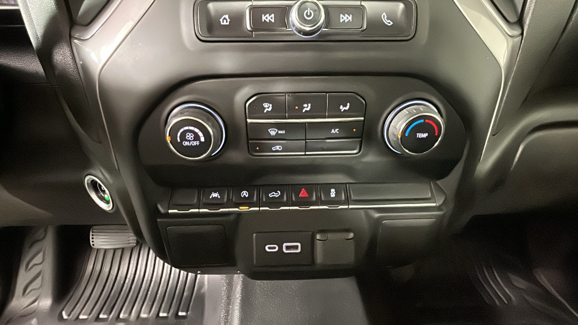 Used 2022 Chevrolet Silverado 1500 W/T w/ Trailering Package AWD/4WD image 26