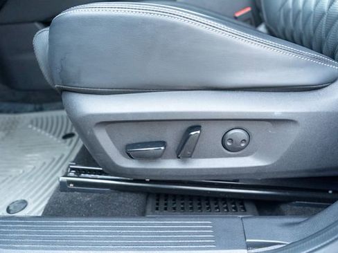 Used 2022 Nissan Rogue Platinum w/ Head-Up Display Package image 28