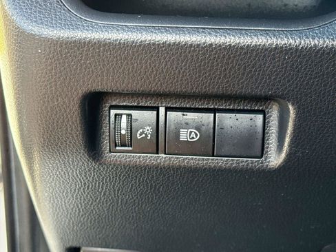Used 2019 Toyota RAV4 LE w/ All Weather Liner Package AWD/4WD image 29
