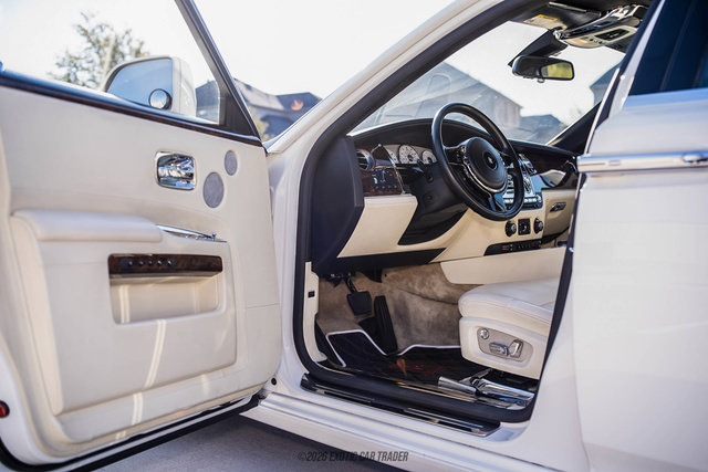 Used 2013 Rolls-Royce Ghost RWD image 50