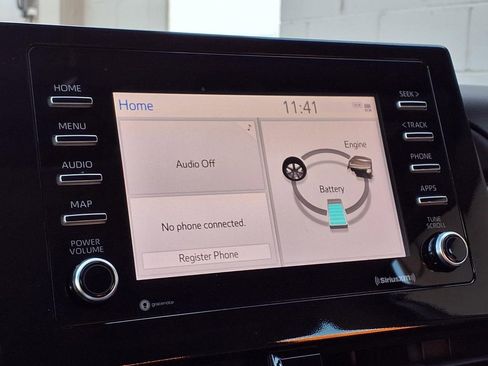 Certified 2022 Toyota Camry SE image 7