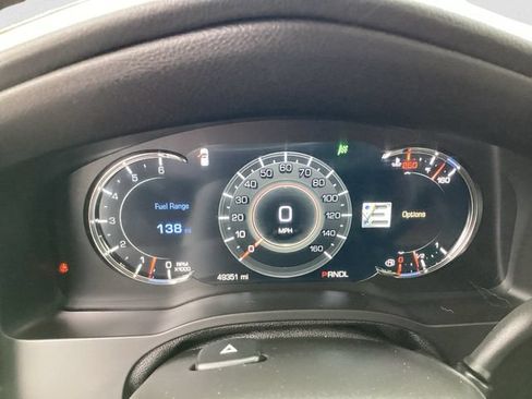 Used 2020 Cadillac Escalade Luxury AWD/4WD image 15