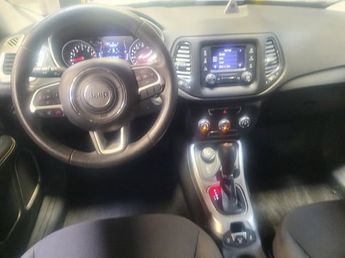 Used 2018 Jeep Compass Sport AWD/4WD image 22