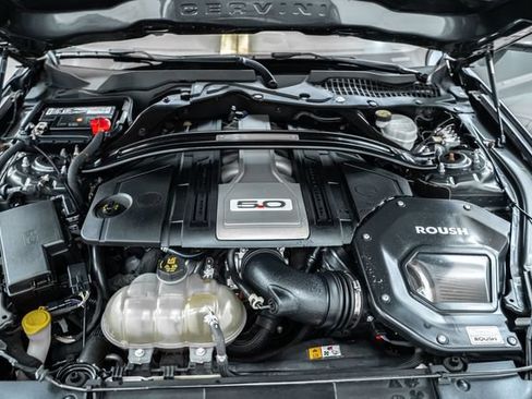 Used 2018 Ford Mustang GT w/ Equipment Group 301A RWD image 29