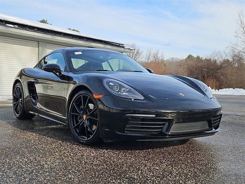 Used 2019 Porsche 718 Cayman image 9