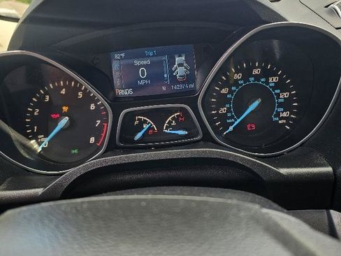 Used 2015 Ford Escape SE AWD/4WD image 25