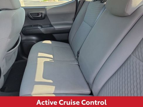 Used 2020 Toyota Tacoma SR w/ SR Convenience Package RWD image 18