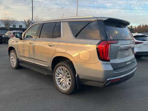 Certified 2023 GMC Yukon SLT w/ SLT Premium Package image 7