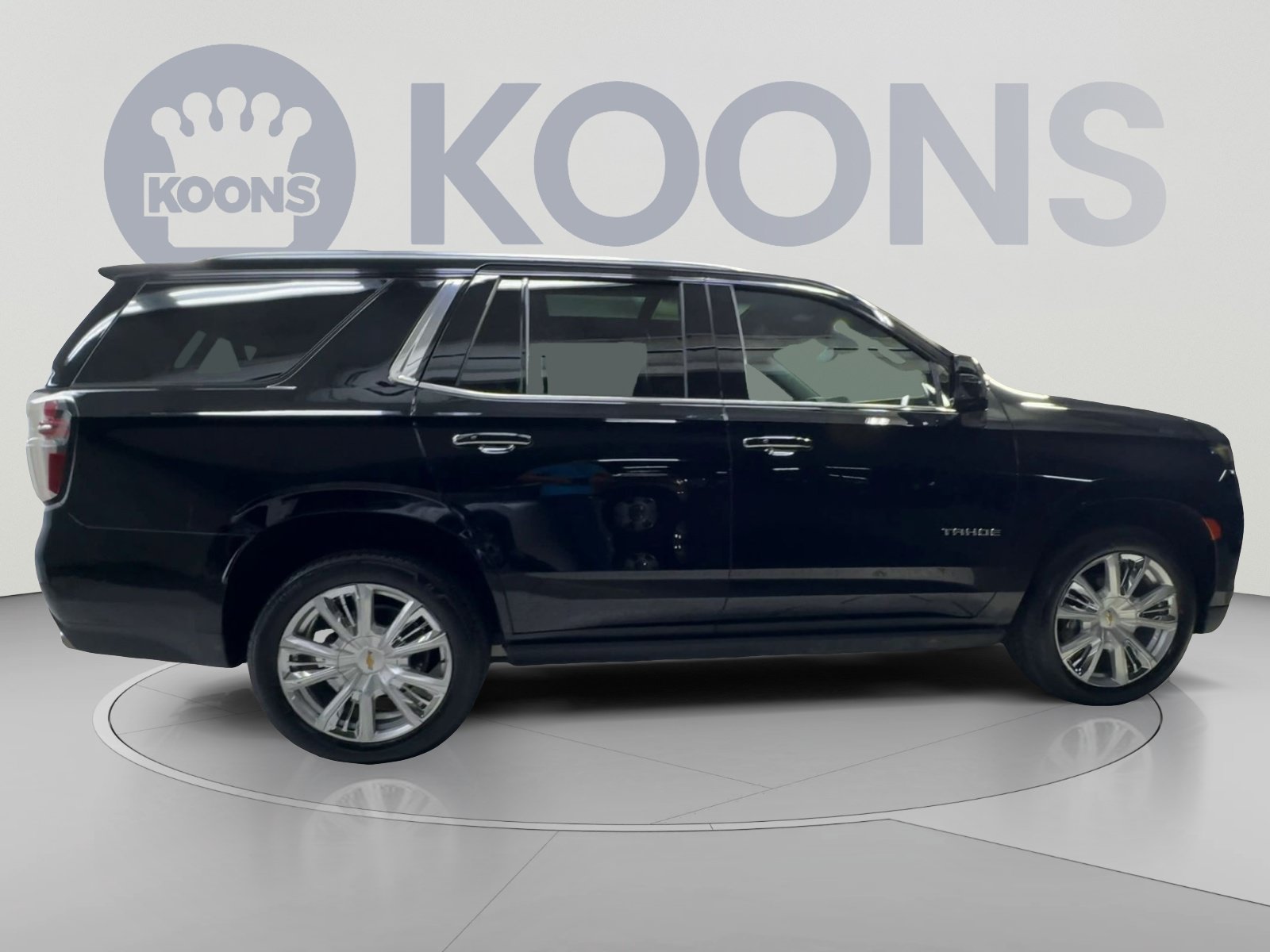 Used 2023 Chevrolet Tahoe High Country AWD/4WD image 12