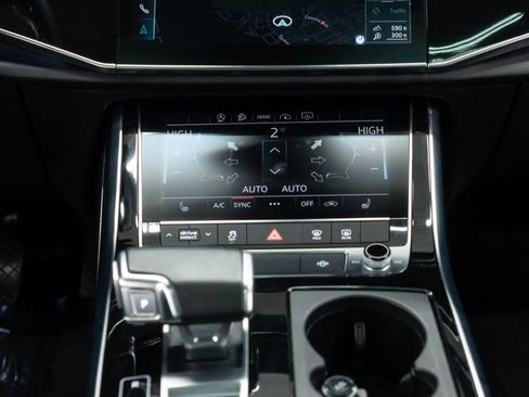 Used 2023 Audi Q7 3.0T Premium image 22