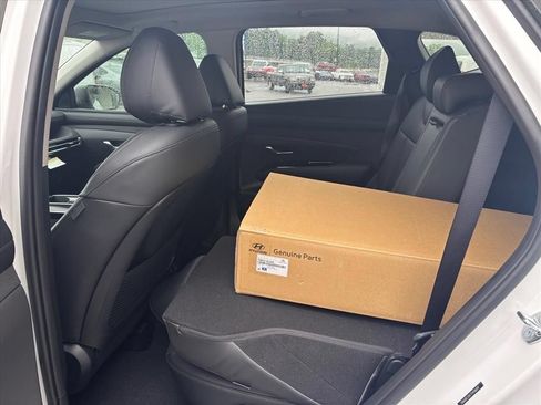 New 2026 Hyundai Tucson Limited AWD/4WD image 11