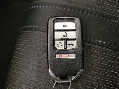 Used 2020 Honda Accord EX image 32