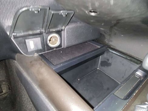 Used 2024 Toyota Camry SE image 20