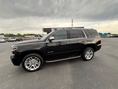 Used 2017 Chevrolet Tahoe Premier AWD/4WD image 2