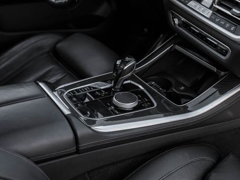 Used 2021 BMW X5 M50i image 27
