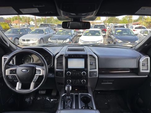 Used 2015 Ford F150 Platinum w/ Equipment Group 701A Luxury AWD/4WD image 14