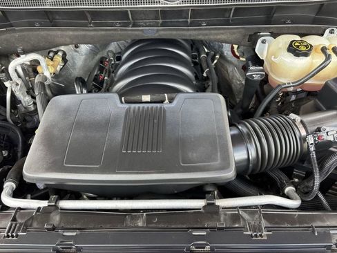 Used 2022 Chevrolet Tahoe Premier AWD/4WD image 9