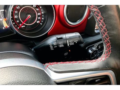 Used 2018 Jeep Wrangler Unlimited Rubicon AWD/4WD image 21