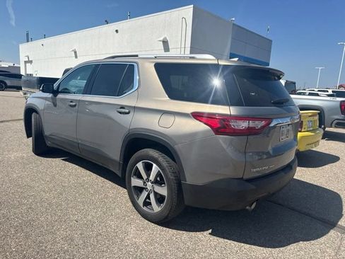 Used 2018 Chevrolet Traverse LT AWD/4WD image 3