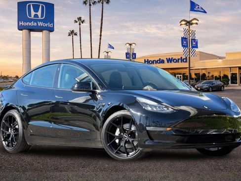 Used 2019 Tesla Model 3 Long Range AWD/4WD image 2