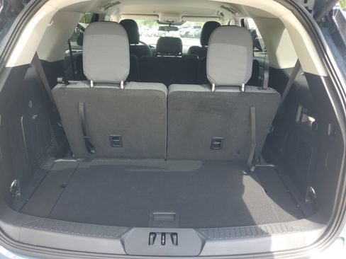 Used 2025 Ford Explorer Active RWD image 9