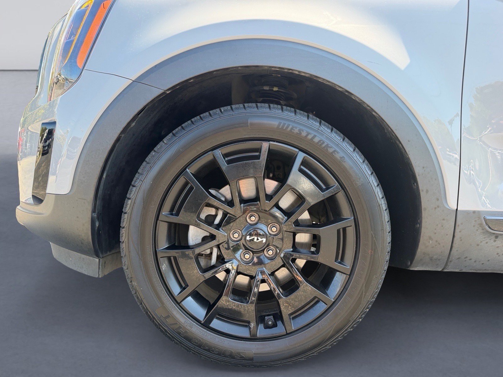 Used 2022 Kia Telluride SX w/ SX Prestige Package AWD/4WD image 9