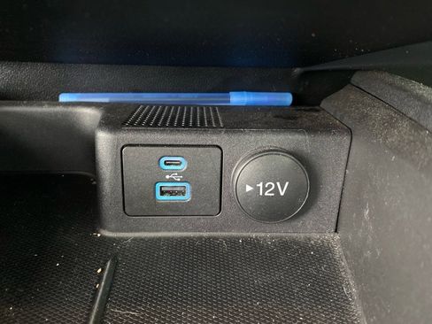 Used 2022 Ford Escape SE image 13