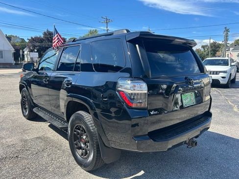 Used 2021 Toyota 4Runner Venture AWD/4WD image 12