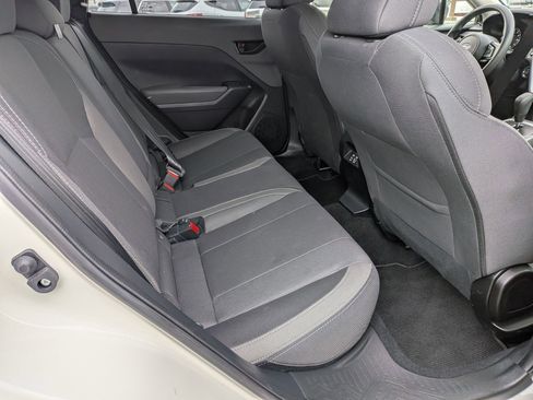 Used 2025 Subaru Crosstrek 2.0i Premium image 31