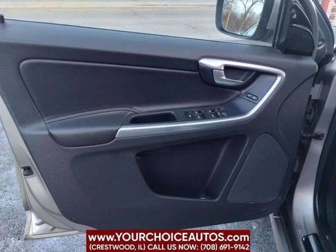 Used 2015 Volvo XC60 T6 w/ Proximity Package image 11
