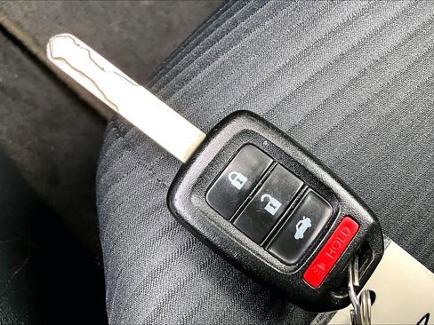 Used 2016 Honda Accord LX image 14