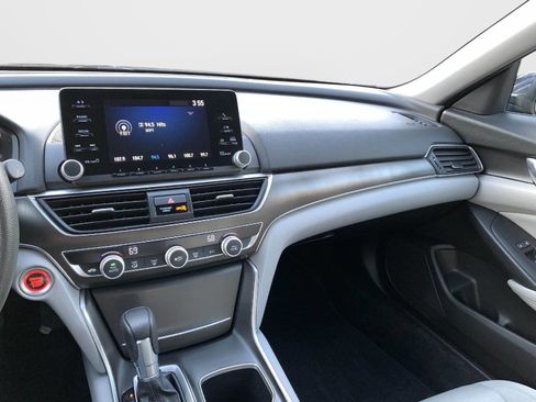 Used 2019 Honda Accord LX image 21