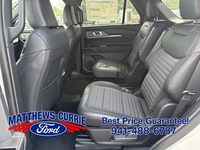 New 2026 Ford Explorer ST-Line w/ ST-Line Street Pack AWD/4WD image 5