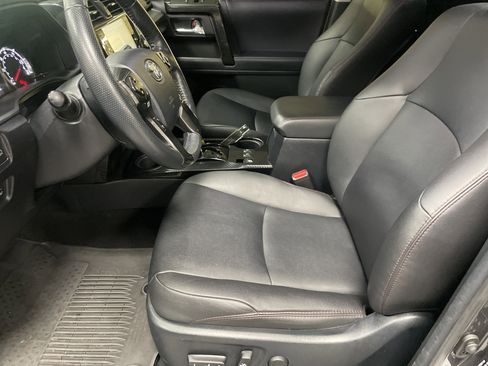 Certified 2023 Toyota 4Runner TRD Off-Road Premium image 16