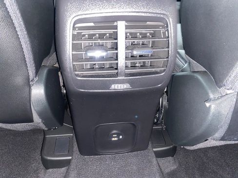 Used 2022 Ford Escape SEL image 29