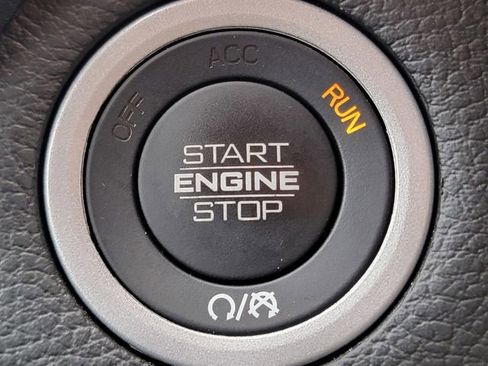 Certified 2022 RAM 1500 Big Horn AWD/4WD image 6