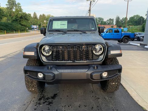 New 2025 Jeep Wrangler Unlimited Sport image 3