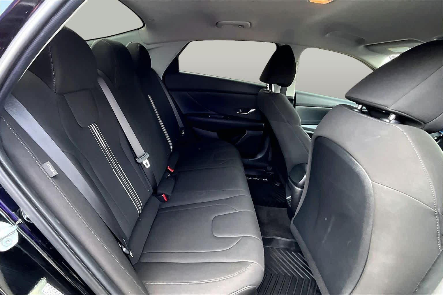 Used 2024 Hyundai Elantra SEL FWD image 22