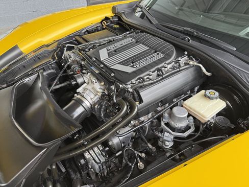 Used 2015 Chevrolet Corvette Z06 w/ Z07 Performance Package RWD image 53