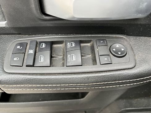 Used 2022 RAM 2500 Big Horn w/ Night Edition image 13