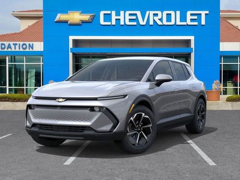 New 2026 Chevrolet Equinox EV LT image 6