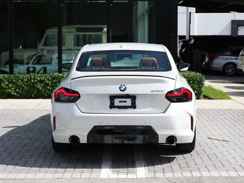 Used 2025 BMW 230i Coupe w/ M Sport Package RWD image 6