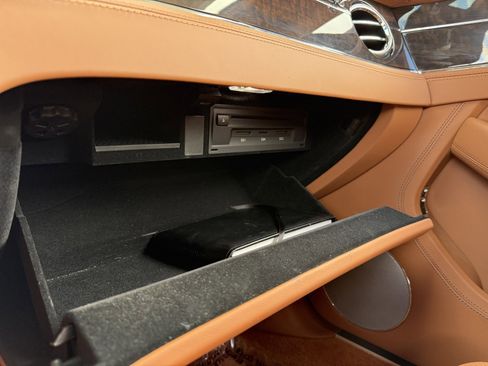 Used 2020 Bentley Continental GT image 64